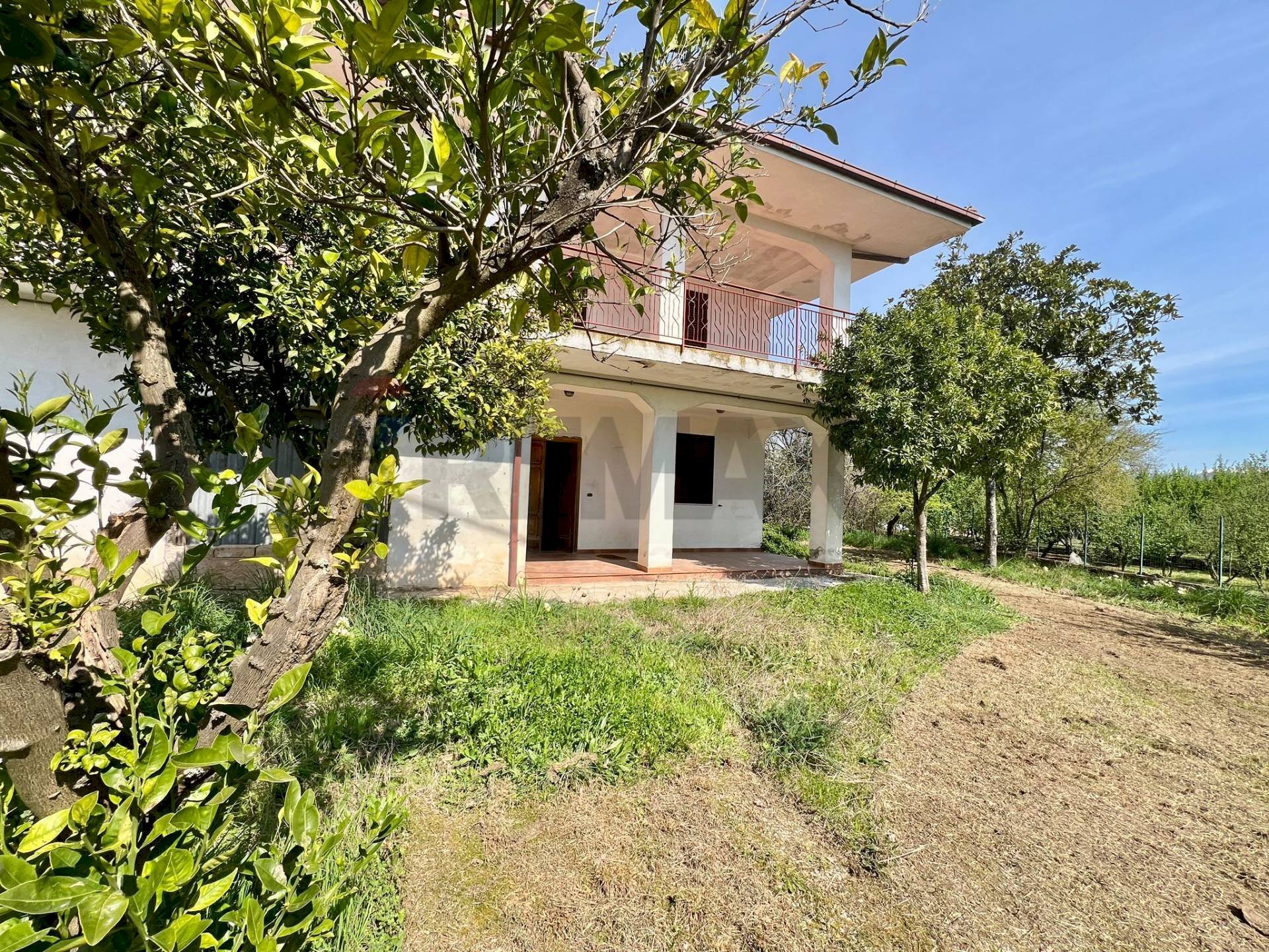 Casa all\'aperto - Independent house Traversa di Via Ceraselle
 
264, Caianello - photo 1
