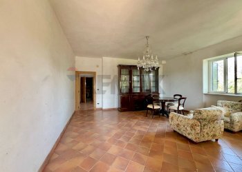 Sala da pranzo - Casa indipendente Caianello - foto 12