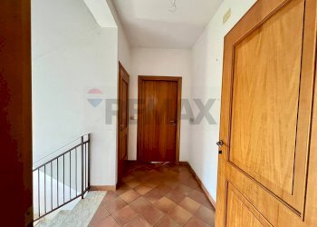 Hall / corridoio - Casa indipendente Caianello - foto 26