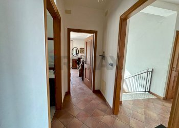 Hall / corridoio - Casa indipendente Caianello - foto 28