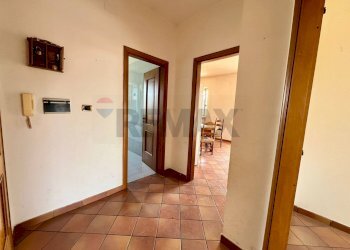 Hall / corridoio - Casa indipendente Caianello - foto 71