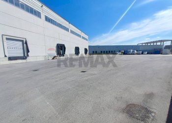 Terrazza - Capannone Via Boscofangone
 
snc, Nola - foto 16