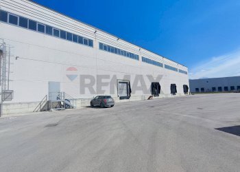 Edificio all\'aperto - Capannone Via Boscogangone
 
snc, Nola - foto 14