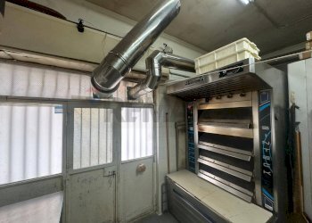 Dettagli - Commercial Activity Via Miano
 
39, Napoli - photo 24