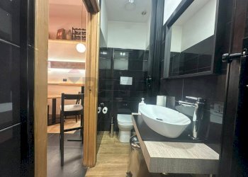 Bagno - Commercial Activity Via Miano
 
39, Napoli - photo 39