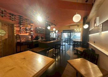 Sala da pranzo - Commercial Activity Via Miano
 
39, Napoli - photo 40