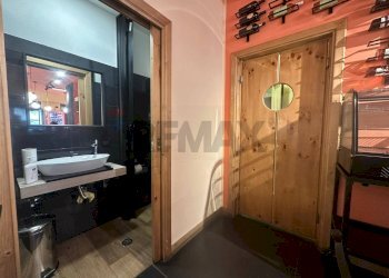 Bagno - Commercial Activity Via Miano
 
39, Napoli - photo 41