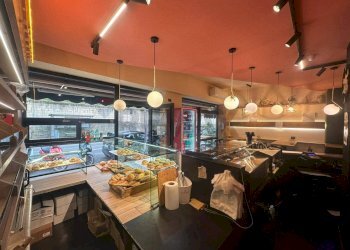 Sala da pranzo - Commercial Activity Via Miano
 
39, Napoli - photo 42