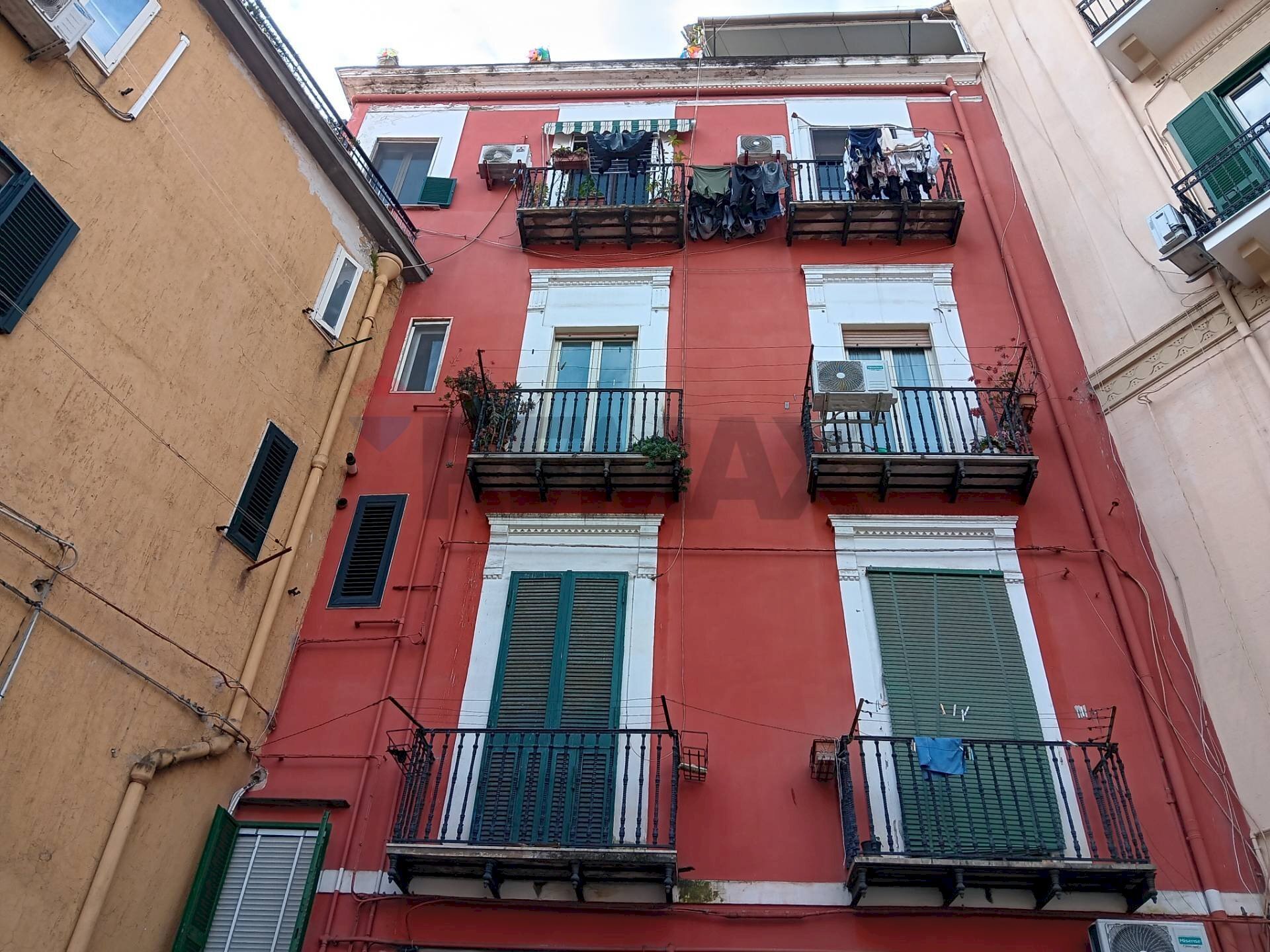 Edificio all\'aperto - Trilocale Napoli - foto 2