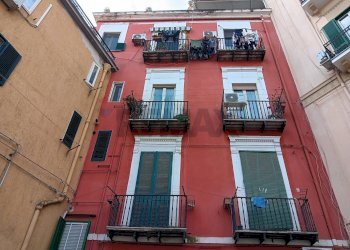 Edificio all\'aperto - Trilocale Napoli - foto 2
