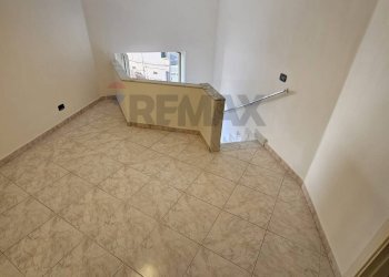 Stanza vuota - Trilocale Napoli - foto 16
