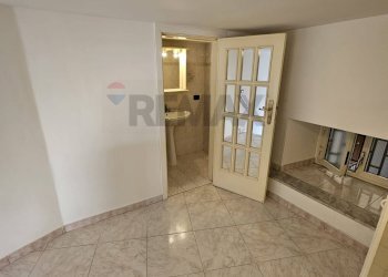 Stanza vuota - Trilocale Napoli - foto 18