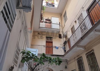 Edificio all\'aperto - Trilocale Napoli - foto 34