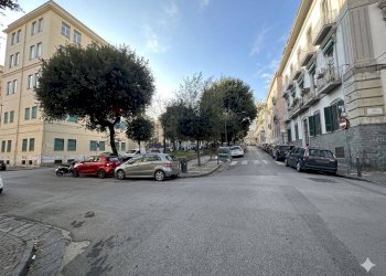 Edificio all\'aperto - Locale Commerciale Via Acate
 
35, Napoli - foto 11