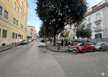 Edificio all\'aperto - Locale Commerciale Via Acate
 
35, Napoli - foto 12