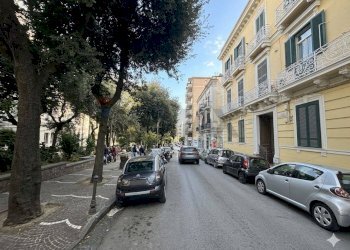 Edificio all\'aperto - Quadrilocale Viale Campi Flegrei
 
55, Napoli - foto 1