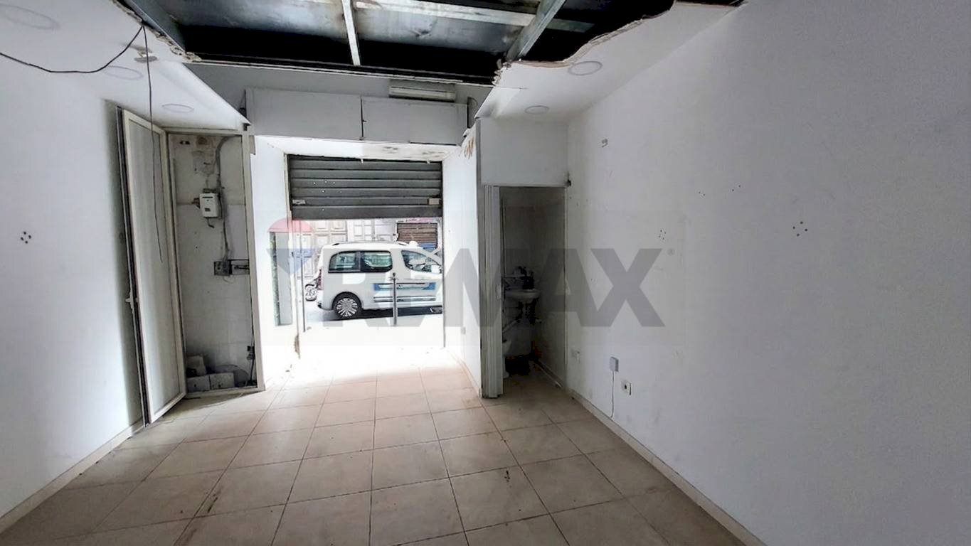 Parcheggio - Locale Commerciale Corso Vittorio Emanuele
 
472, Napoli - foto 3