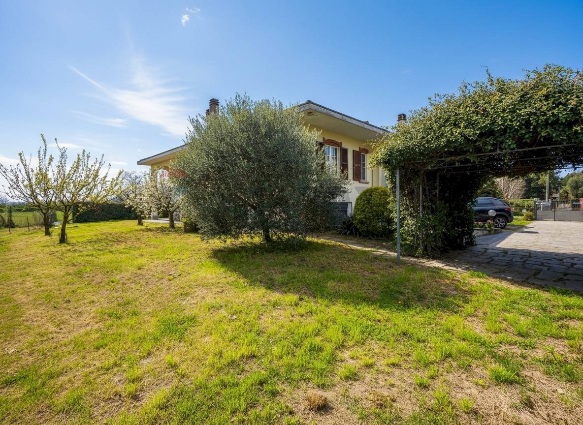 Giardino - Villa via laghetto, Merate - foto 1
