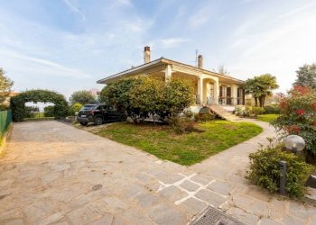 Casa all\'aperto - Villa via laghetto, Merate - foto 1