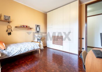 Camera / camera da letto - Villa via laghetto, Merate - foto 18