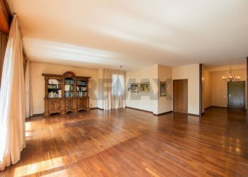 Stanza vuota - Appartamento Viale vittorio Emanuele II
 
23, Bergamo - foto 14