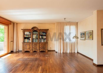 Stanza vuota - Appartamento Viale vittorio Emanuele II
 
23, Bergamo - foto 16