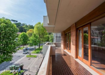 Balcone - Appartamento Viale vittorio Emanuele II
 
23, Bergamo - foto 22