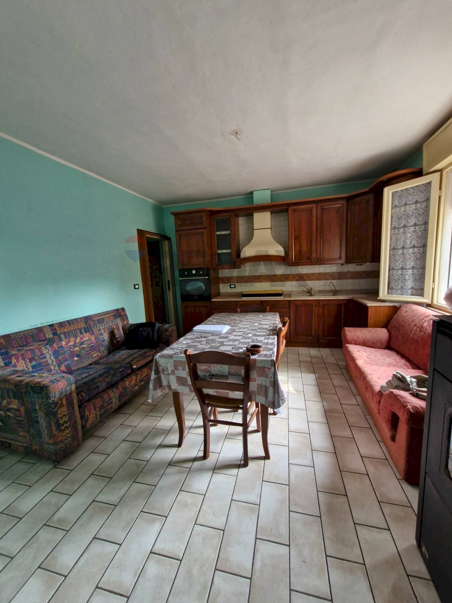 Soggiorno - Casa indipendente Via Cavetto di Mezzo
 
660, Castelnovo Bariano - foto 3