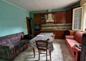 Soggiorno - Casa indipendente Via Cavetto di Mezzo
 
660, Castelnovo Bariano - foto 3