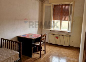 Camera / camera da letto - Casa indipendente Via Cavetto di Mezzo
 
660, Castelnovo Bariano - foto 11