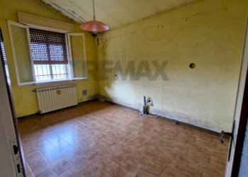 Stanza vuota - Casa indipendente Via Cavetto di Mezzo
 
660, Castelnovo Bariano - foto 13