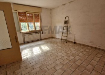 Stanza vuota - Casa indipendente Via Cavetto di Mezzo
 
660, Castelnovo Bariano - foto 16