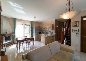 Sala da pranzo - Casa indipendente Via Cesare Licini
 
105, Ortona - foto 28