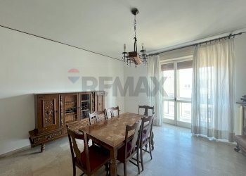 Sala da pranzo - Appartamento Via Arturo Cassoli
 
55, Ferrara - foto 9