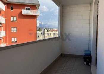 Balcone - Bilocale Via 4 Aprile 1709
 
1, Ponte nelle Alpi - foto 9