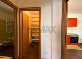 Hall / corridoio - Bilocale Via 4 Aprile 1709
 
1, Ponte nelle Alpi - foto 14