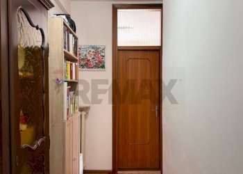 Hall / corridoio - Bilocale Via Feltre
 
105, Belluno - foto 15