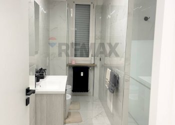 Bagno - Three-room apartment Voghera - photo 6