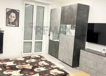 Camera / camera da letto - Three-room apartment Voghera - photo 9