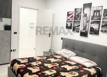 Camera / camera da letto - Three-room apartment Voghera - photo 10