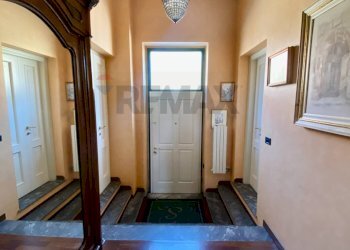 Hall / corridoio - Villa Pavia - photo 3