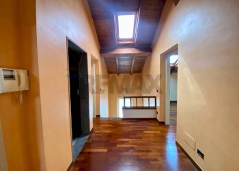 Hall / corridoio - Villa Pavia - photo 10