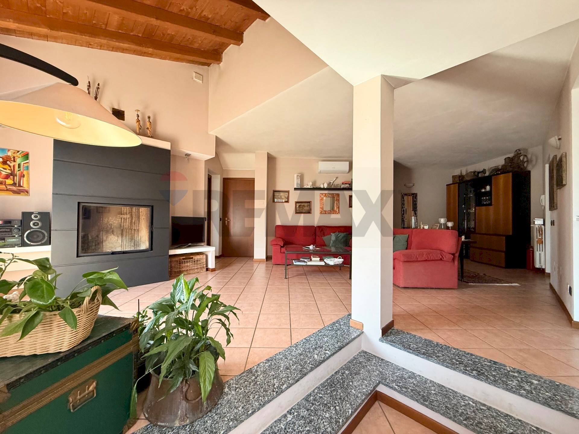 Soggiorno - Semi-detached house via Gabriele D'Annunzio
 
28, Vistarino - photo 1