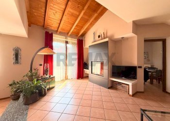 Soggiorno - Casa semi indipendente via Gabriele D'Annunzio
 
28, Vistarino - foto 6