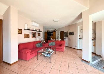 Soggiorno - Casa semi indipendente via Gabriele D'Annunzio
 
28, Vistarino - foto 9