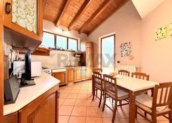 Cucina - Casa semi indipendente via Gabriele D'Annunzio
 
28, Vistarino - foto 15