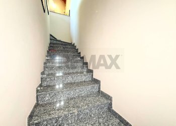 Scale - Casa semi indipendente via Gabriele D'Annunzio
 
28, Vistarino - foto 25