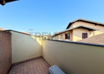 Balcone - Casa semi indipendente via Gabriele D'Annunzio
 
28, Vistarino - foto 37