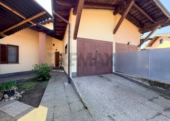 Terrazza - Casa semi indipendente via Gabriele D'Annunzio
 
28, Vistarino - foto 42