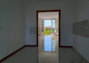 Stanza vuota - Three-room apartment via valle badia
 
21, Stradella - photo 9